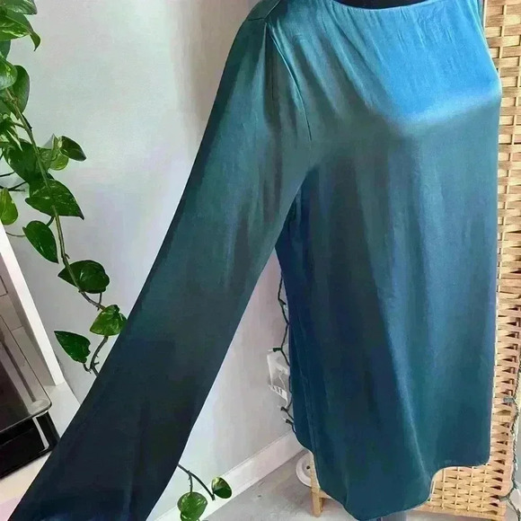 Madewell Shift Mini Dress in a Satin Dark Forrest Green - Picture 8 of 12